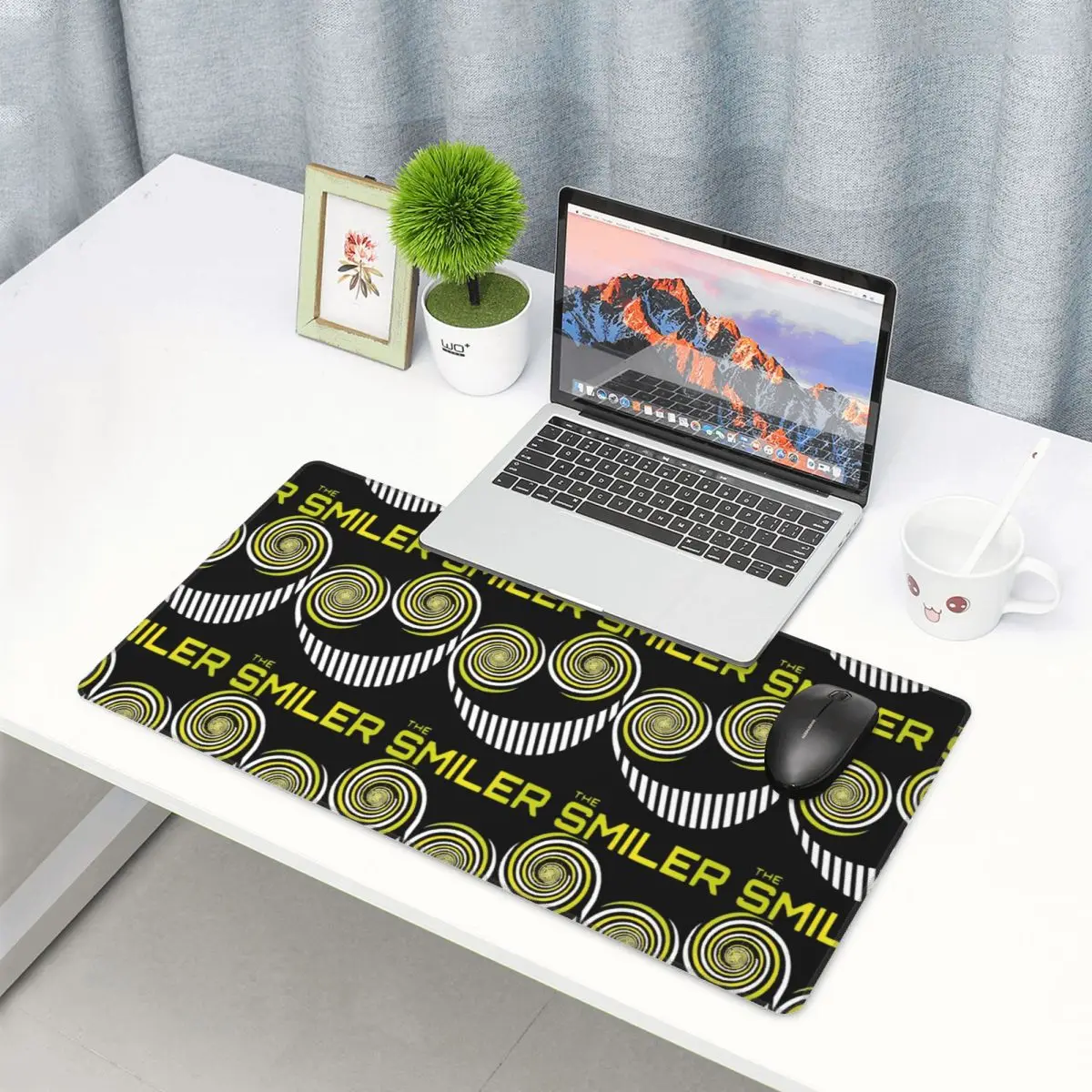 Büyük Mouse Pad The Smiler Alt - Laptop Accessories Uk incelemesi ve fiyatı